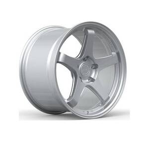 Race Ready CSSYA5639 7,5*17 5/114,3 ET35 d67,1 MK-M