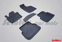 Резиновый коврик Seintex с бортиком для AUDI Q3 2010-