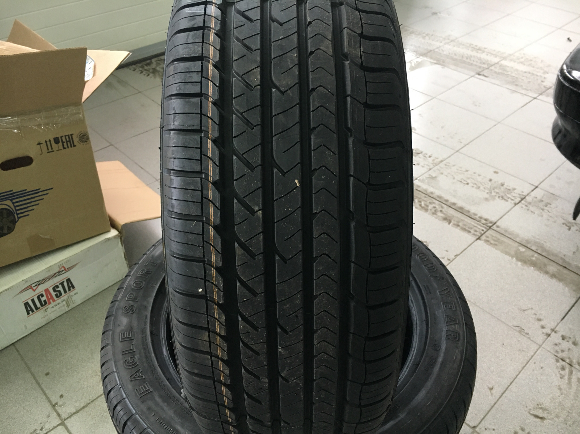 Eagle sport xl. Goodyear Eagle Sport TZ 225/55 r17. Goodyear Eagle Sport TZ. Goodyear Eagle Sport TZ 225/60 r16. Goodyear Eagle Sport TZ r17.